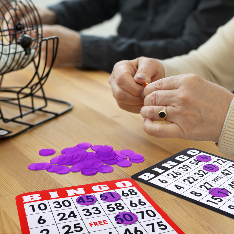 500 Pack 3/4-inch Plastic Transparent Bingo Chips for Bingo Card，Bingo Game Party  (7 Colors)