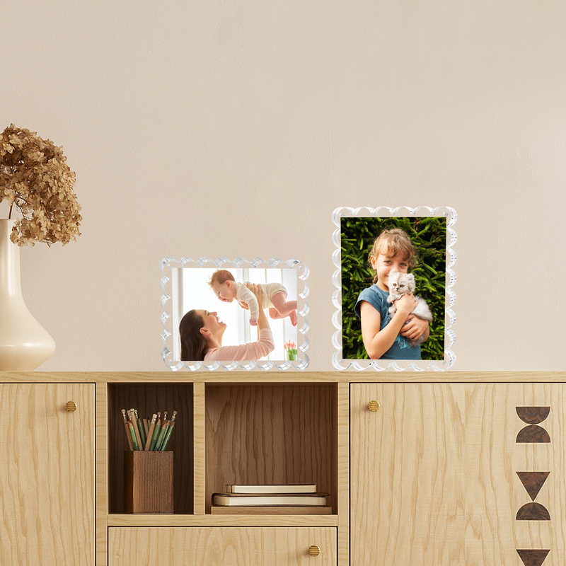 4x6 Inches Magnetic Double Sided Acrylic Picture Frames, 10+10MM Thickness Scalloped Photo Frames